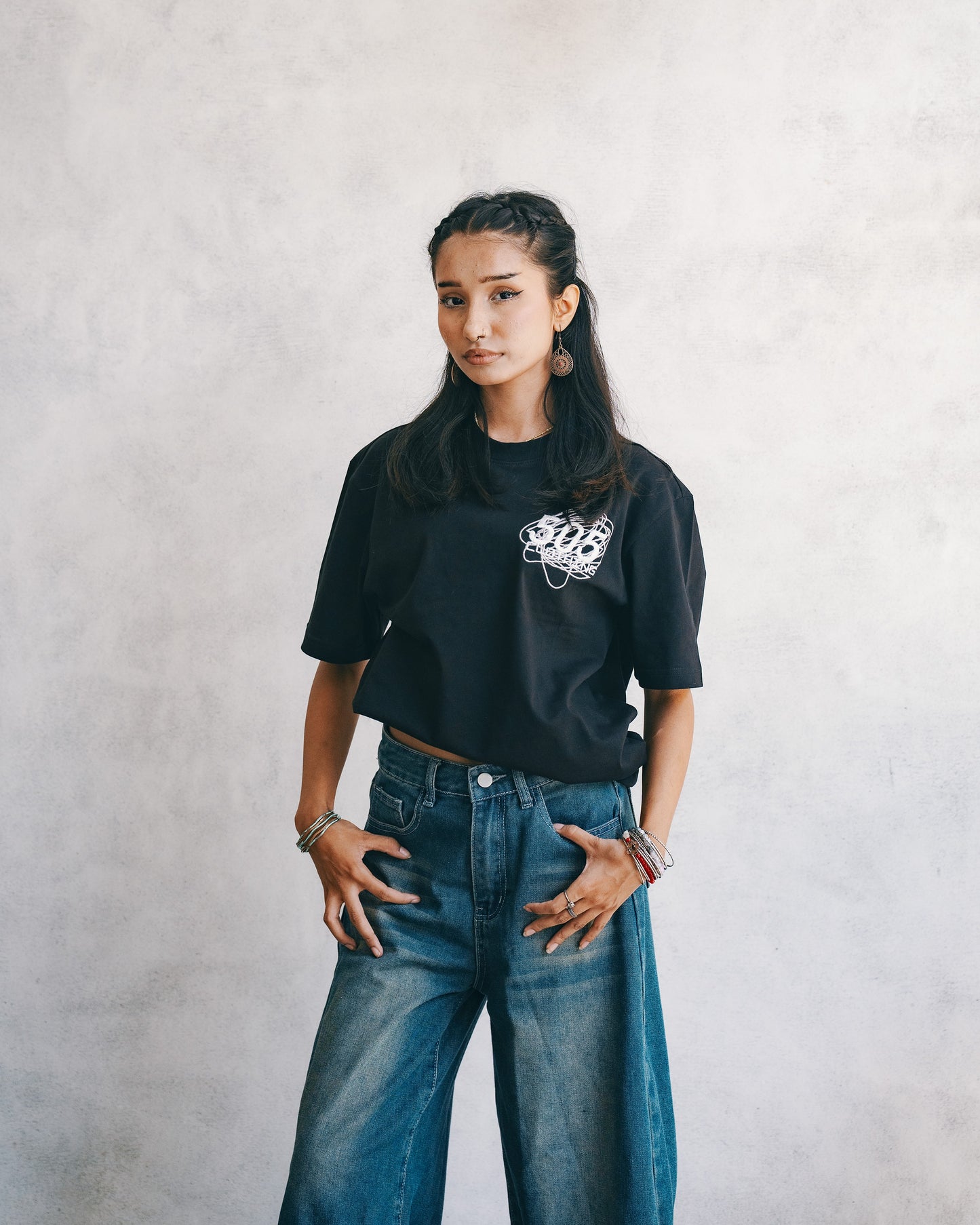 Orbit Black Tee - Female